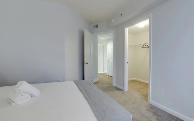 Cozy & Comfortable Condo in Ballston