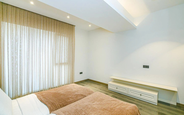 Port Baku Residance room 609 C