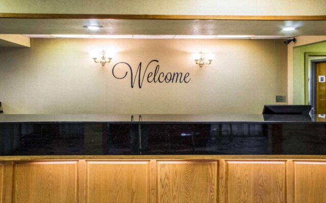 Rodeway Inn & Conference Center