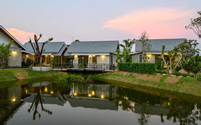 Loftpical Resort