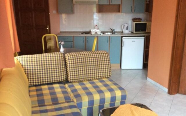 Márta Apartments House