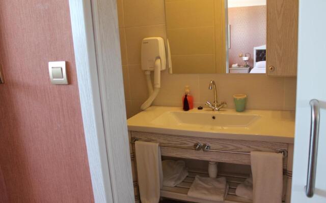 Bella View Art Boutique Hotel