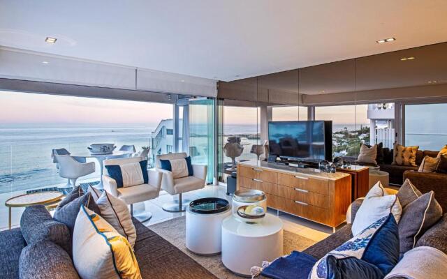 Clifton YOLO Spaces – Clifton Beachfront Penthouse