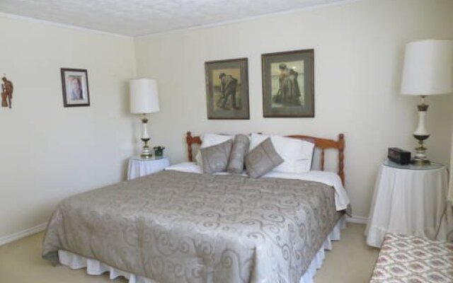 Avoca House B&B
