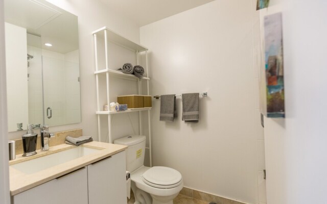 AOC Suites - Luxury Condo - City View