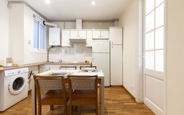 Ab Sagrada Família Passatge Font Apartment