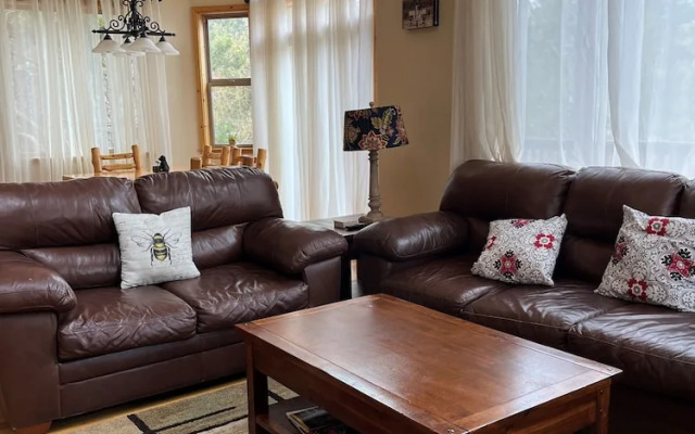 Das Waldhaus 1973p 3 Bedroom Home