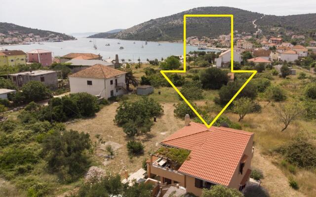 Josko - With Kids Playground - H