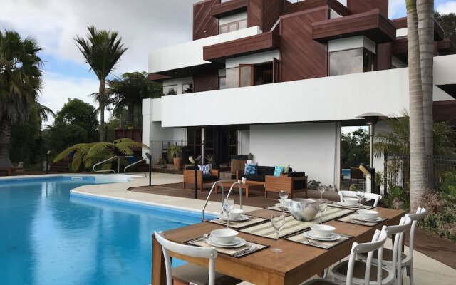 Miharo Bed & Breakfast
