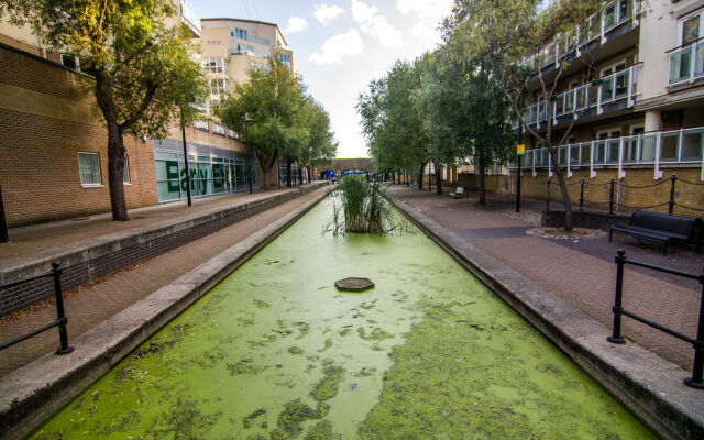 Apartment Wharf – Water Gardens