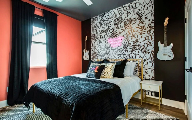 Rock N Roll Huge Space Games