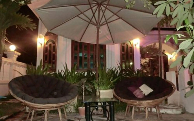EOcambo Villa