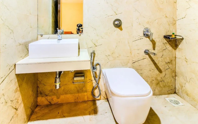 FabHotel Empire Suites