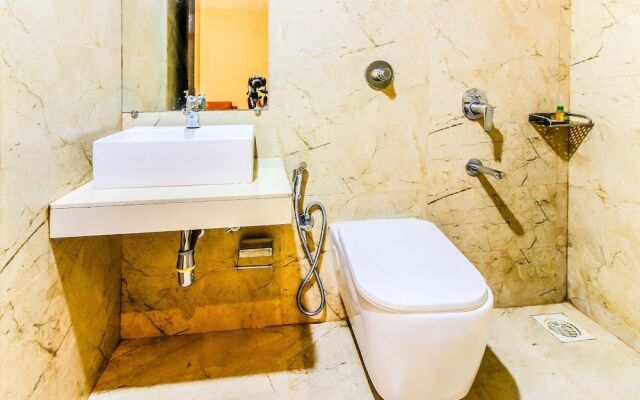 FabHotel Empire Suites