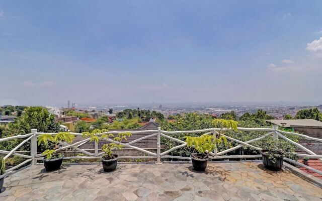 Collection O 90617 Rumah Oma Opa Syariah