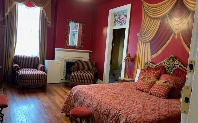 The Magnolia Mansion