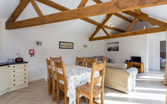 Classic Cotswolds Home near Littleworth