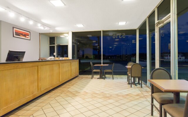 Travelodge Fredericksburg South