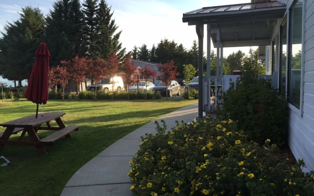 White House Inn on the Waterfront