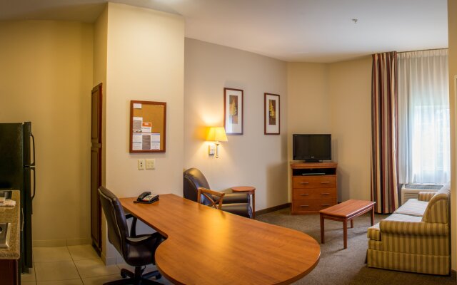 Candlewood Suites Airport by IHG