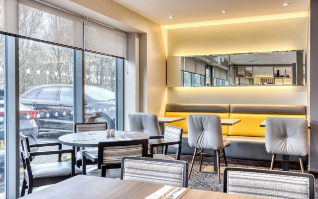 Premier Inn Abingdon - A34