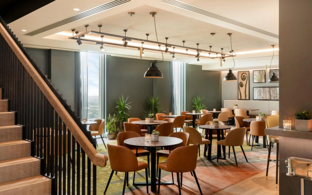 Hilton Woking