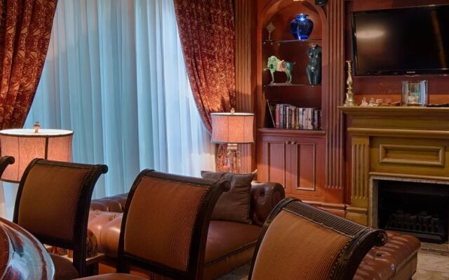 The Munro Boutique Hotel