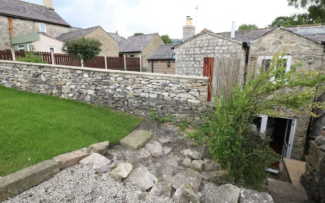 Gritstone Cottage