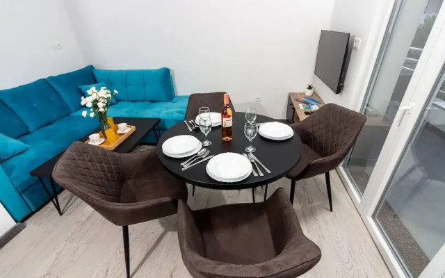 Modern Apartments With Private Balcony Kaštel Novi