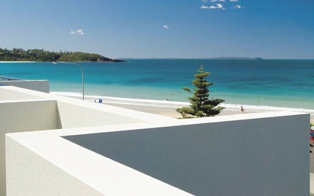 Mollymook Beachfront Executive Apartment