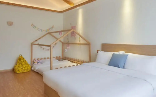 Floral Hotel Xiangfengling