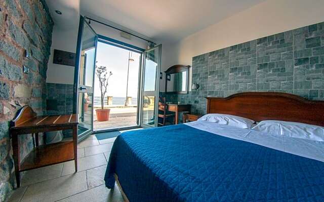 Hotel Capomulini 3 Stelle