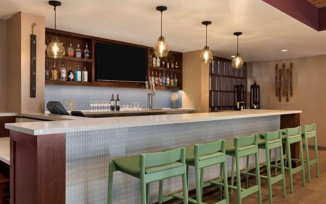 Doubletree by Hilton Campbell - Pruneyard Plaza