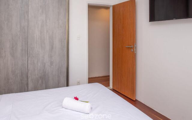 Apto espaçoso próximo da Praia de Armação AAM0203