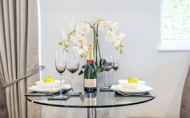 Lak Serviced Apartments