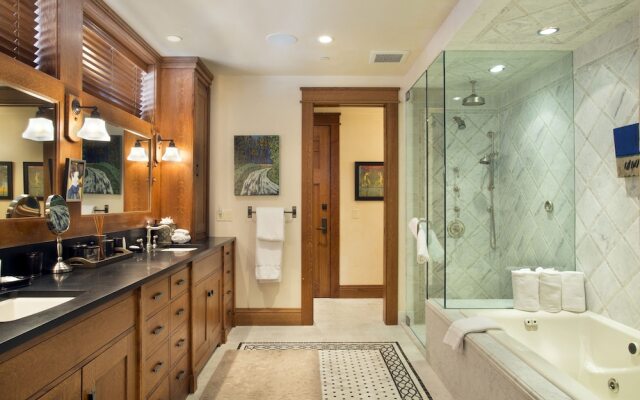 Frias Homes Of Aspen