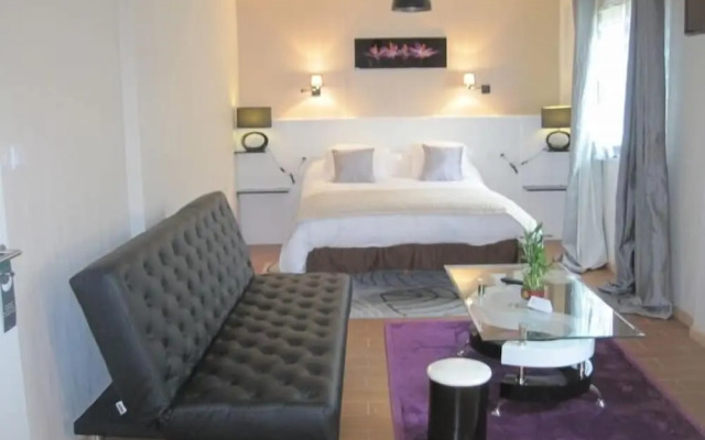 Hotel Restaurant  Rive Gauche