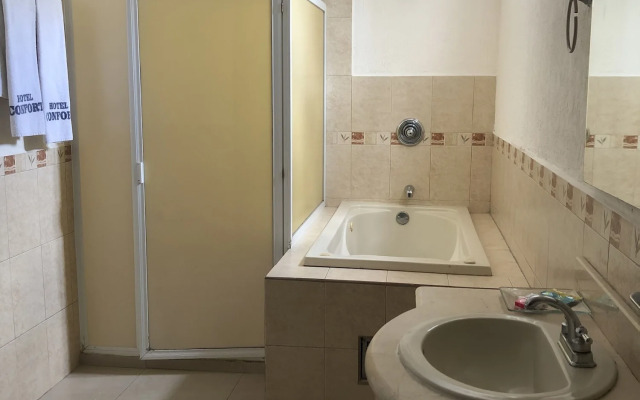 Hotel Confort Plaza & Suite