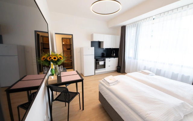 Post 120 Suites