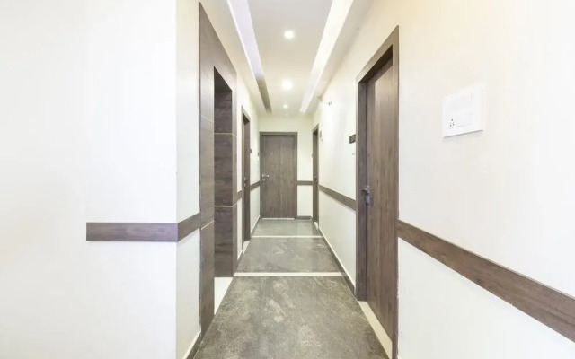 OYO 9682 Hotel Plaza Heights