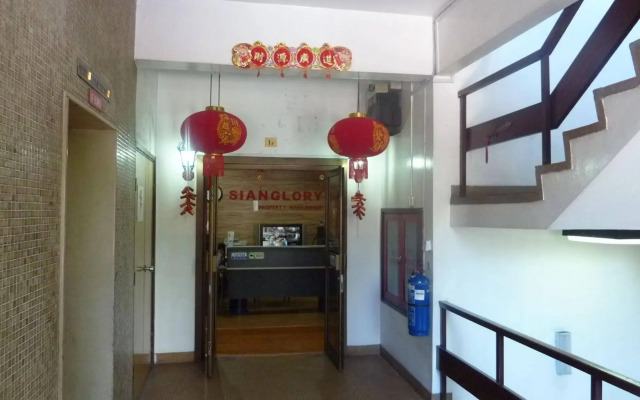 7 Hung Hung Inn