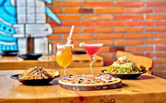 Capital O 33450 Hotel La Prosperite