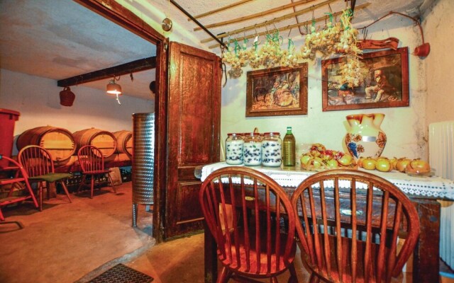 Stunning Home in Smarje With Wifi and 2 Bedrooms