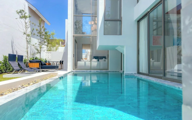 Luxury 3BR Pool Villa PrideLux 4 L10