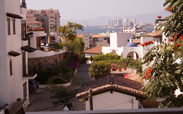 Puerto Vallarta 2br condo Loma del Mar