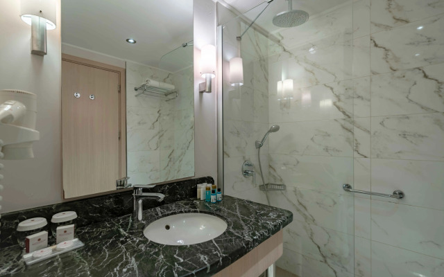 Royal Teos Thermal Resort Clinic & Spa - Halal Hotel