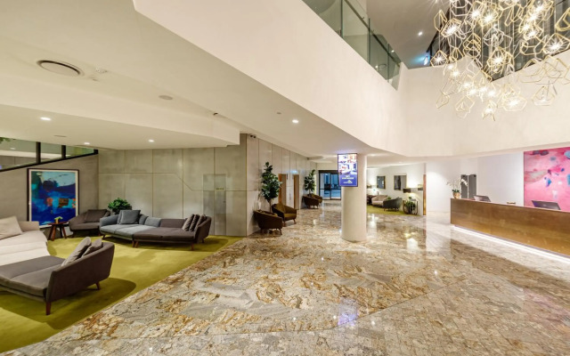 Eatons Hill Hotel