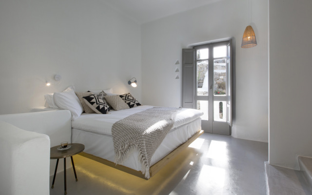 Dreambox Mykonos Suites