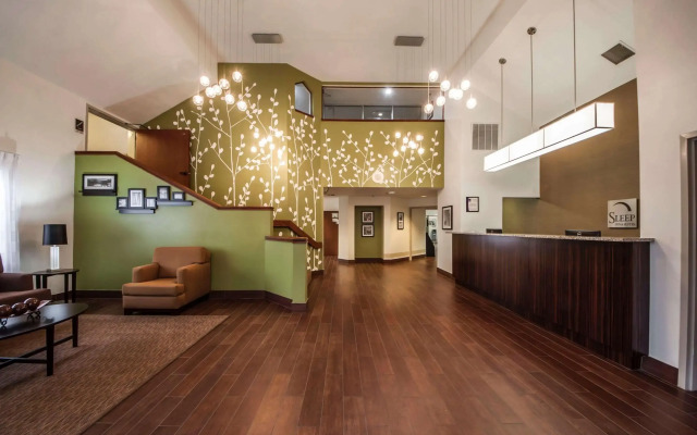 Sleep Inn & Suites Tulsa Central I-44