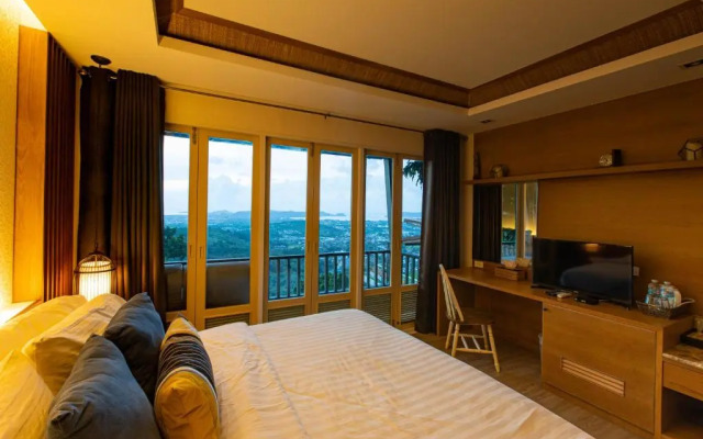Phuket View Coffee and Resort